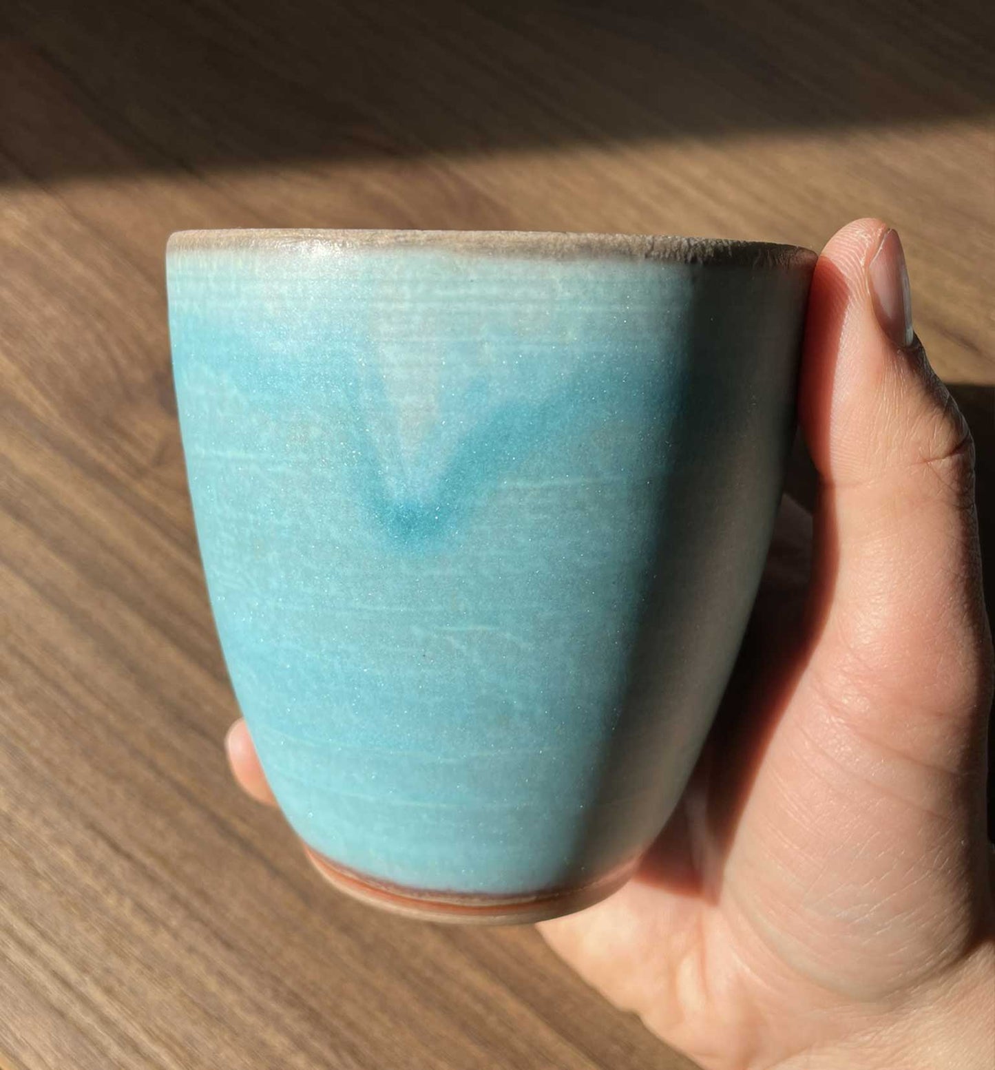 Mug turquoise en argile